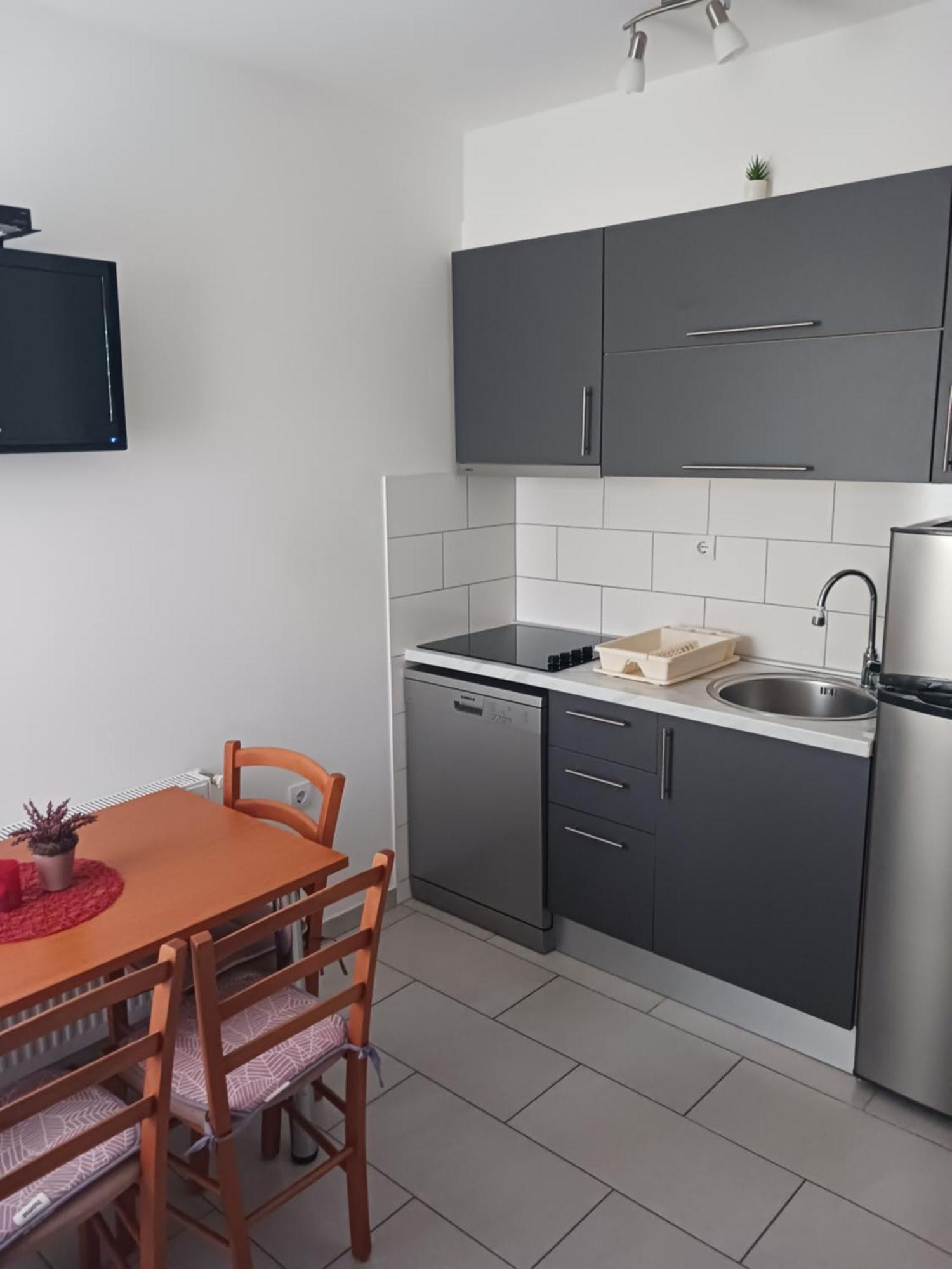 Apartmani Petra Primosten Luaran gambar