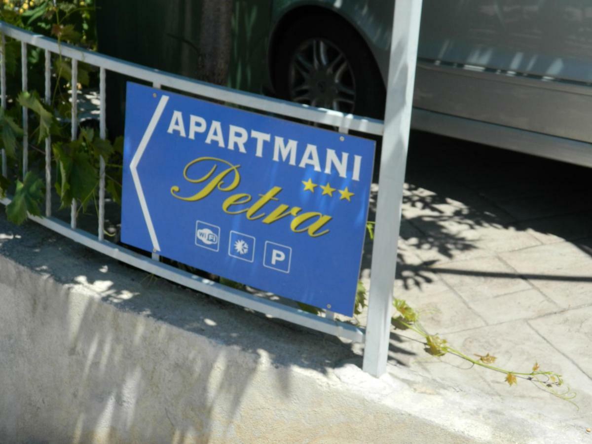 Apartmani Petra Primosten Luaran gambar